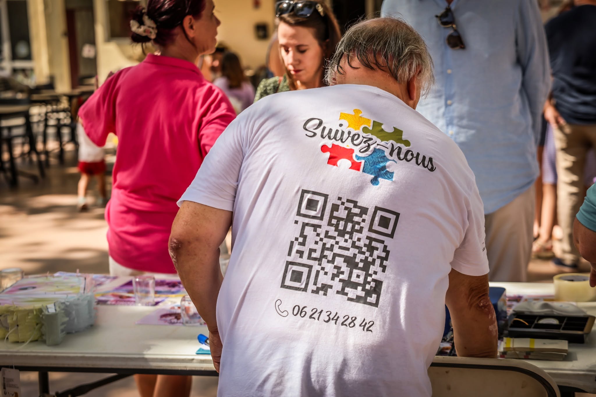 Notre cri cri d'amour et son beau tee shirt